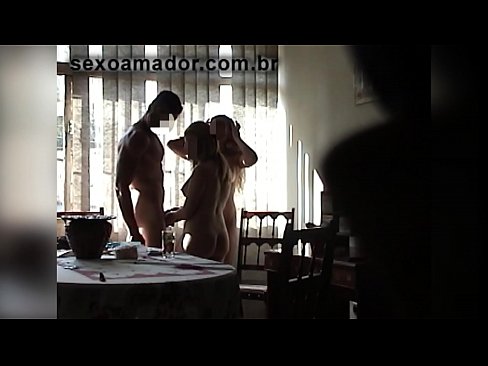 ❤️ Amigos sexuais convidam um homem gigante e um ménage à trois com ele Porno fb em pt.kutjeporno.ru