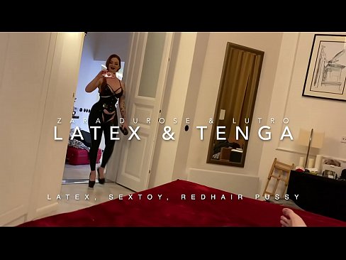 ❤️ Escada ruiva em traje de látex fodida por meio de meio-irmão Porno fb em pt.kutjeporno.ru