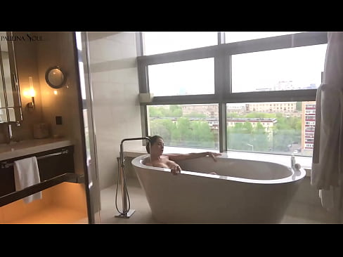 ❤️ Bebé tremendo A masturbar-se apaixonadamente na sua rata na casa de banho Porno fb em pt.kutjeporno.ru