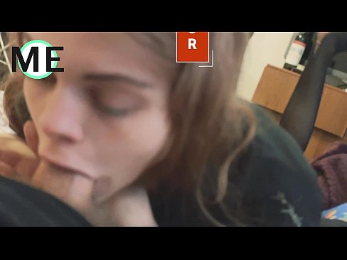 ❤️ Garganta, meia-calça rasgada e calcanhar rasgado é agradável de conhecer Porno fb em pt.kutjeporno.ru
